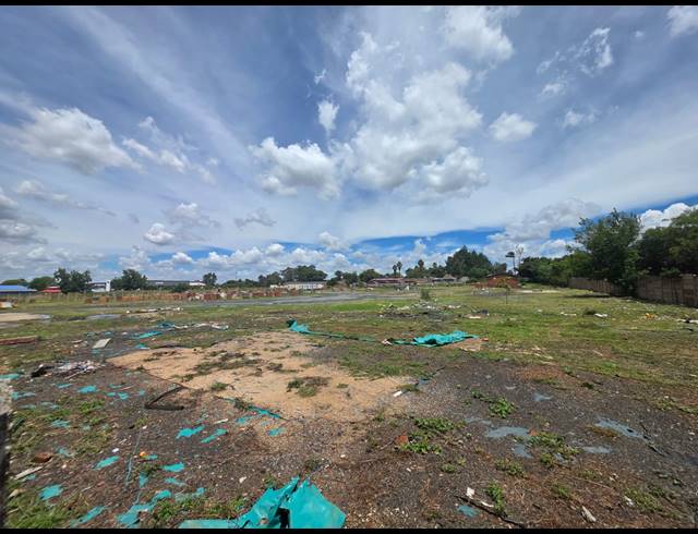 15,700M² VACANT LAND TO LET IN ALRODE